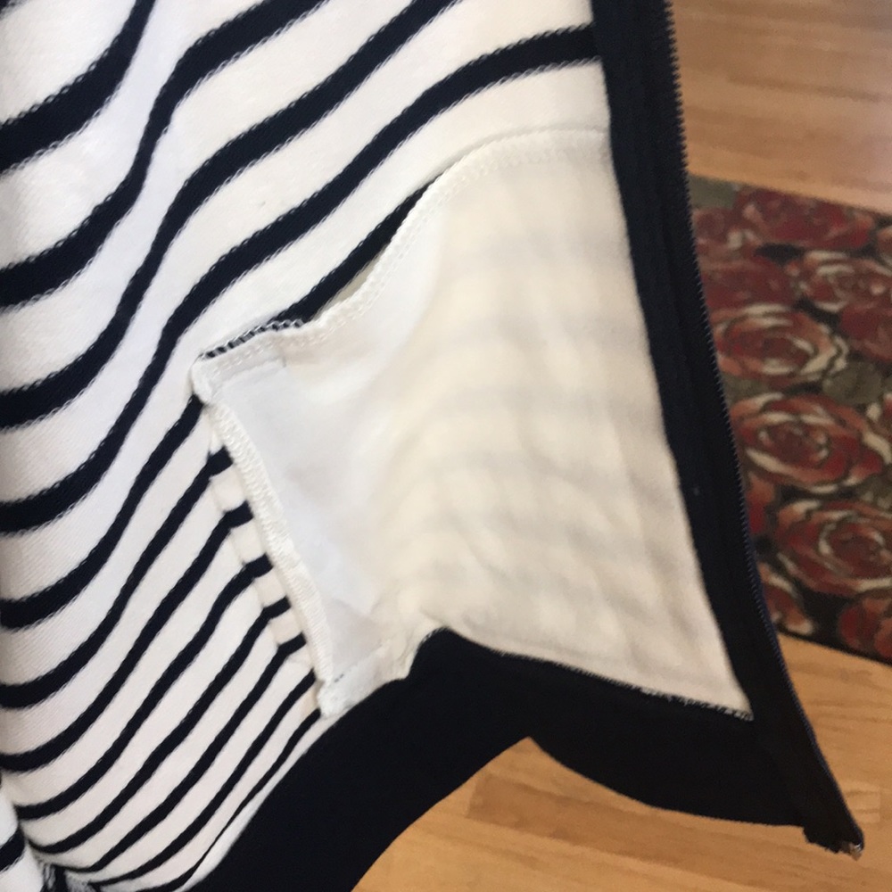 NWOT D & Co zip up 3/4 sleeve active wear Sz S. (99) - Picture 8 of 9